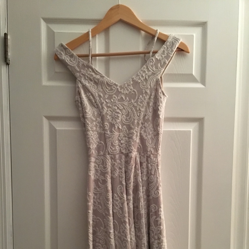Lace woven nude and white dress